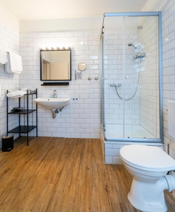Hotel Beim Schupi Karlsruhe Ngoại thất bức ảnh